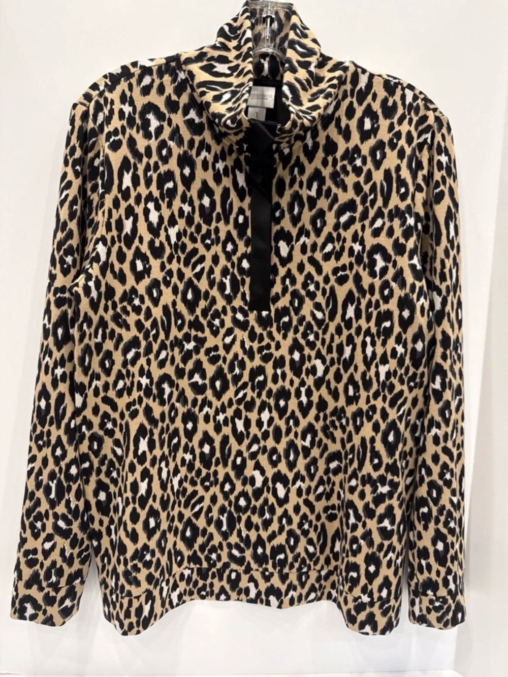 Weekends by Chico's SZ 1 (Medium) L/S Popover Top Black Multi Animal Print